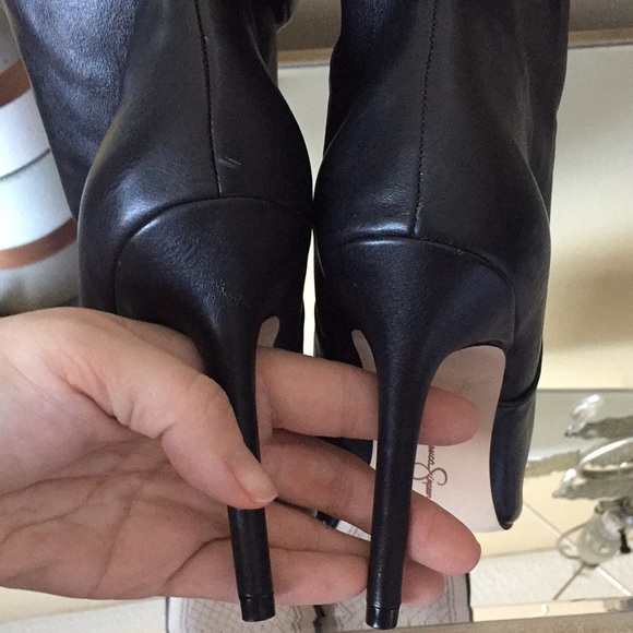 JESSICA SIMPSON SAFFRINA BOOTS - Picture 9 of 14